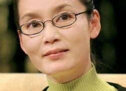 紫凝个人资料及简历,才华横溢的文艺新星，简历背后的成长轨迹