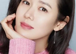 孙艺珍年轻时的照片,回眸一笑百媚生